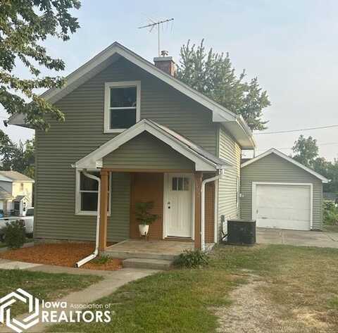 1402 Summit Street, Marshalltown, IA 50158