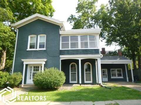 902 N 7th Street, Burlington, IA 52601