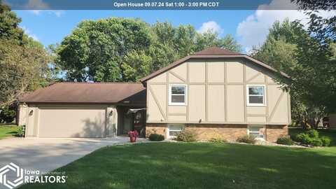 1815 Springview Drive, Mason City, IA 50401