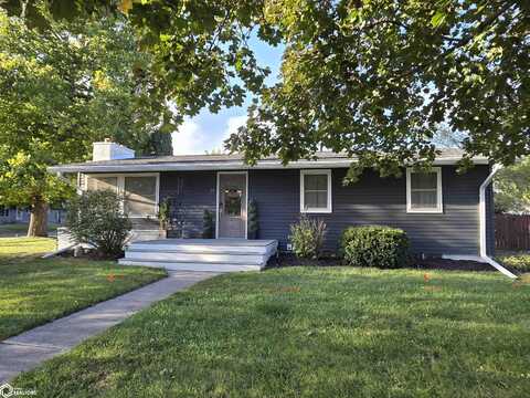 33 Parkview Drive, Eagle Grove, IA 50533