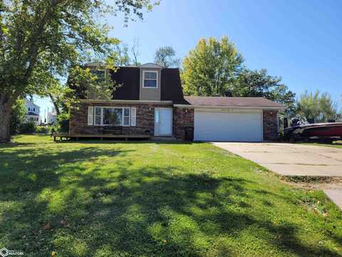 1956 Gladstone, Ottumwa, IA 52501