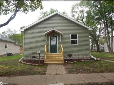 3208 Avenue H, Fort Madison, IA 52627