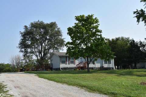 323 W Logan St, Osceola, IA 50213