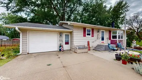 217 W Park Street, Holstein, IA 51025