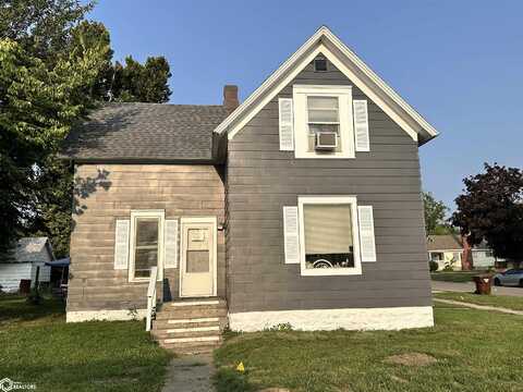 218 N 3Rd Avenue, Marshalltown, IA 50158