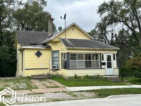 1806 E Main Street, Ottumwa, IA 52501