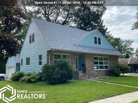 118 N 10th Street, Clear Lake, IA 50428