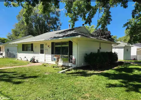 701 Middle Street, Knoxville, IA 50138