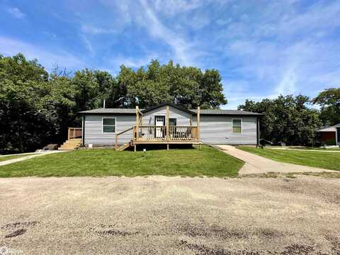 4092 Western Drive, Brooklyn, IA 52211