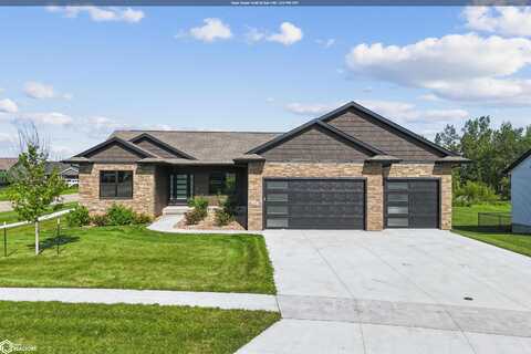 1005 Alexis Court, Marion, IA 52302