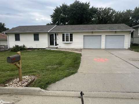 1903 Woodfield Drive, Red Oak, IA 51566