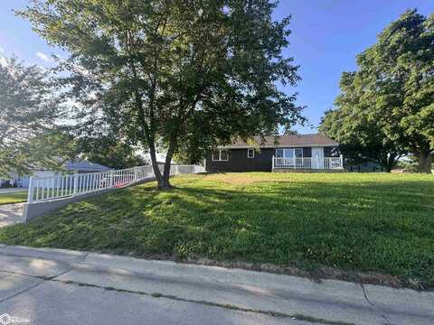 917 E Cross Street, Centerville, IA 52544