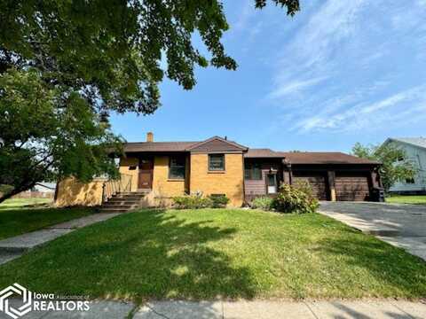 902 S Leebrick Street, Burlington, IA 52601