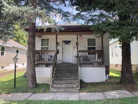 222 S 9Th Street, Burlington, IA 52601