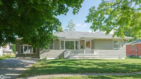 709 E Madison Street, Mount Pleasant, IA 52641