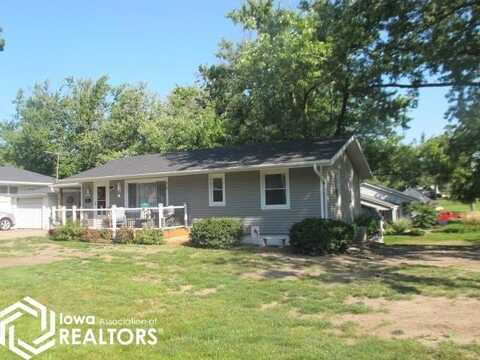 901 Ilion Avenue, Chariton, IA 50049