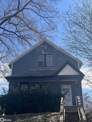 432 May Avenue, Burlington, IA 52601
