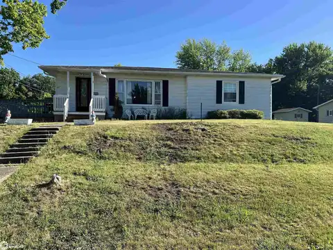 415 LeClaire, Warsaw, IL 62379