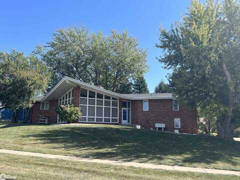 910 N 20th Street, Denison, IA 51442