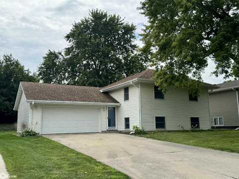 514 Granada Road, Carroll, IA 51401