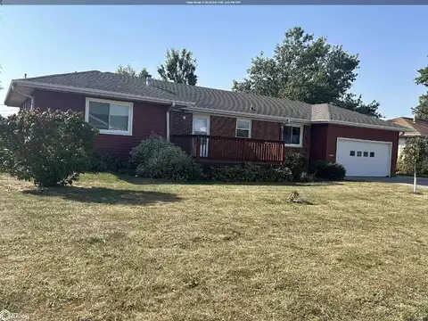 108 W Meadow Lane, Marshalltown, IA 50158