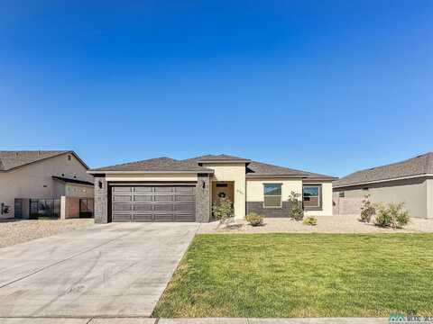 3725 Sapphire Drive, Carlsbad, NM 88220