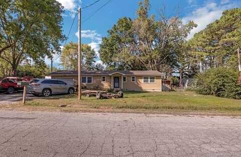 6174 E 83rd Street North, Fort Gibson, OK 74434