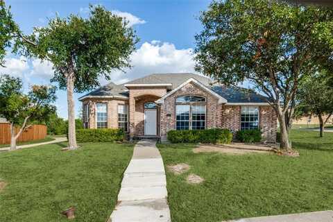 4500 Saddlebrook Drive, Carrollton, TX 75010