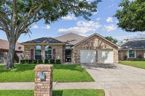 6821 Megan Lane, North Richland Hills, TX 76182