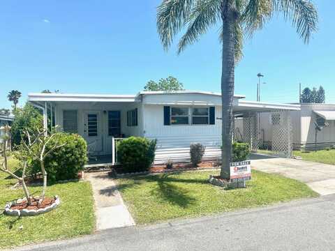 22C Douglas Drive, Tavares, FL 32778