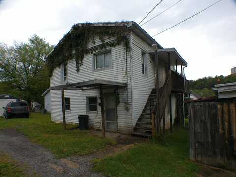 113 Monongahela Avenue, Westover, WV 26501