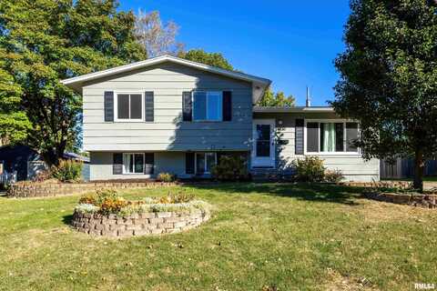 1830 PROVIDENCE Drive, Bettendorf, IA 52722