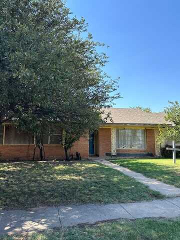 2307 Wedgewood St, Midland, TX 79707