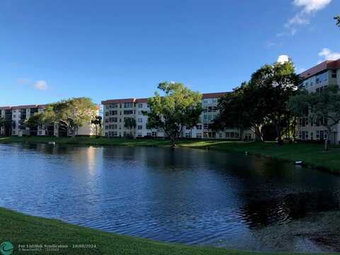 4091 Cypress Reach Ct, Pompano Beach, FL 33069