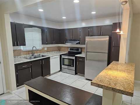 3361 NW 85th Ave, Coral Springs, FL 33065