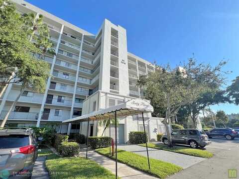 2215 Cypress Island Dr, Pompano Beach, FL 33069