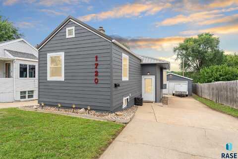 1720 E Pine St, Sioux Falls, SD 57103