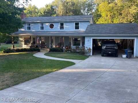 4185 ENGLAND BEACH Road, White Lake, MI 48383