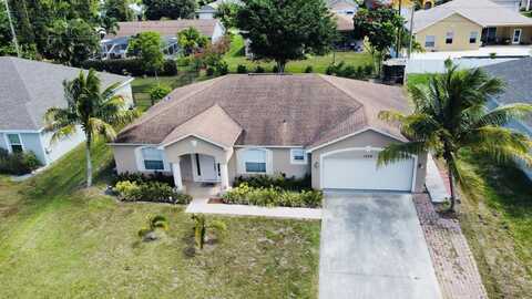 1552 SW Apricot Road, Port Saint Lucie, FL 34953