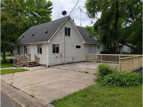 231 Wood Street N, Mora, MN 55051