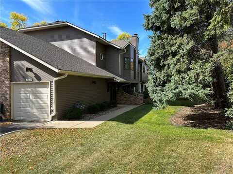 12617 Sherwood Place, Minnetonka, MN 55305