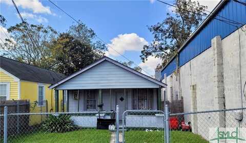 17 E Lathrop Avenue, Savannah, GA 31415