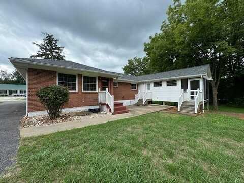 348 Lucy St, Appomattox, VA 24522