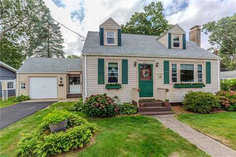 82 Putnam Street, Warwick, RI 02888