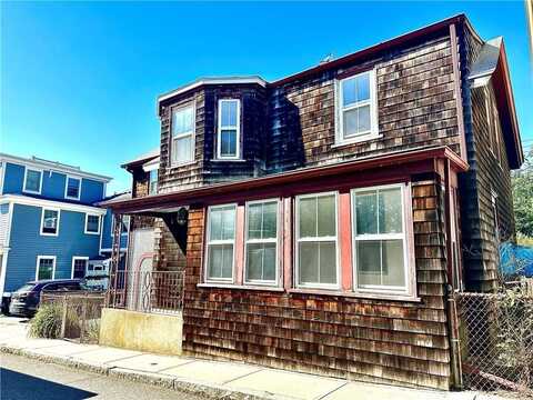 60 Dixon Street, Newport, RI 02840