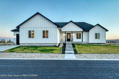 550 MEADOWOOD Street, Pinedale, WY 82941