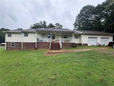 4737 Huntingwood Road, Ramseur, NC 27316