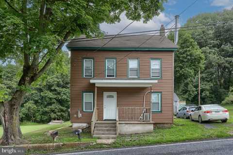 480 S GOOD SPRING ROAD, HEGINS, PA 17938