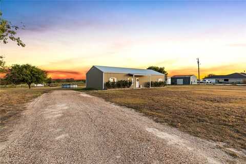 1424 Kirkland Hill Road, Axtell, TX 76624