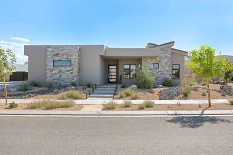 883 W Bronze Plateau DR, Saint George, UT 84790